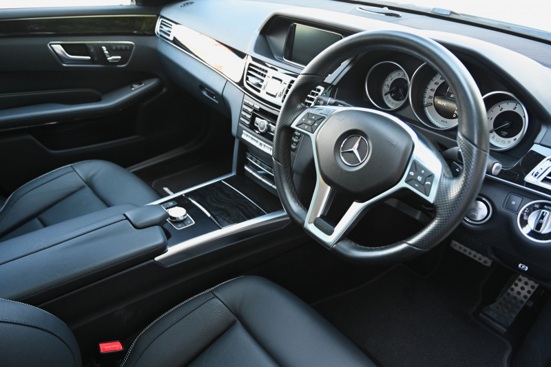 メルセデスベンツ Eクラス 中古車