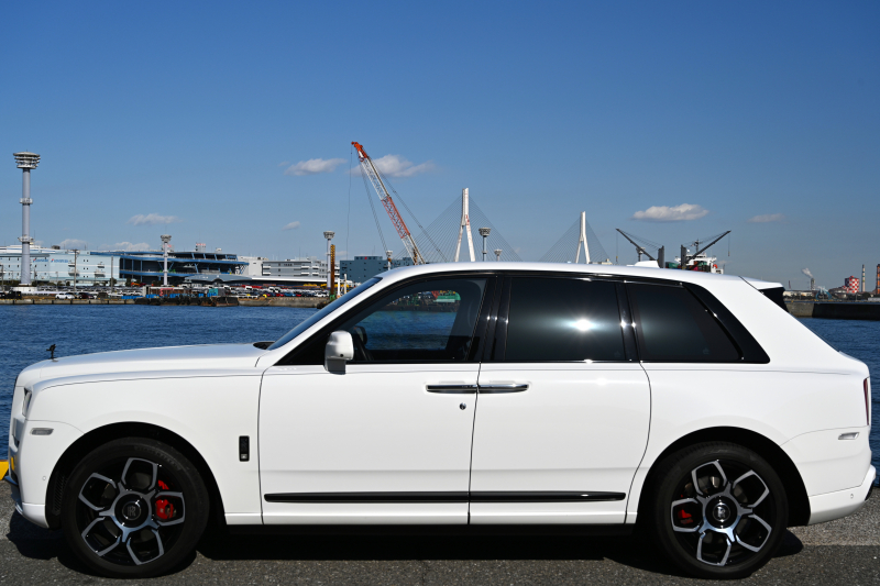 ロールスロイス カリナン 中古車