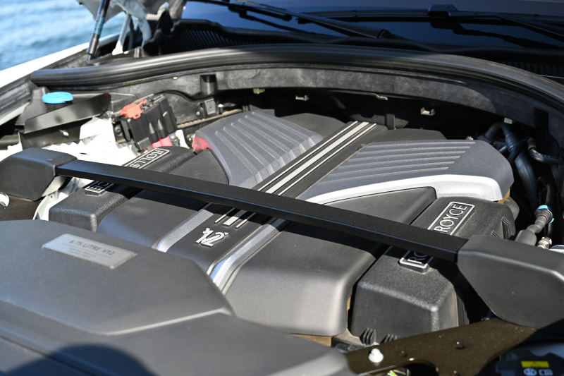 ロールスロイス カリナン 中古車