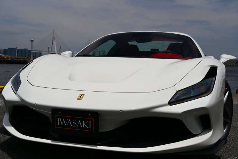 フェラーリ F8スパイダー 中古車