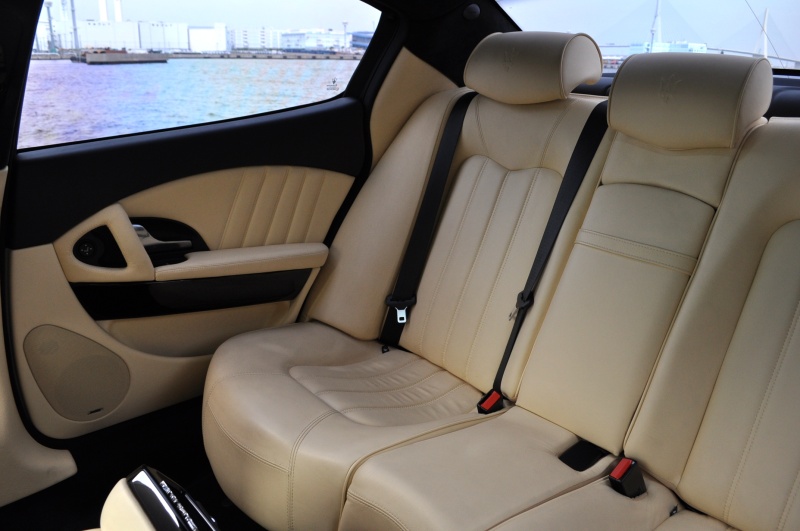 マセラティ クアトロポルテ 中古車