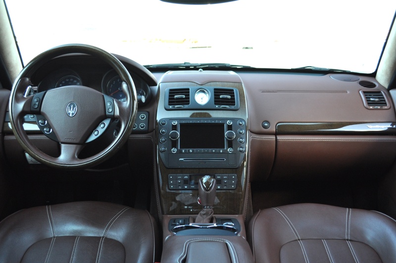 マセラティ クアトロポルテ 中古車