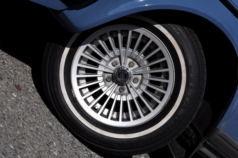 ボルボ 240 中古車