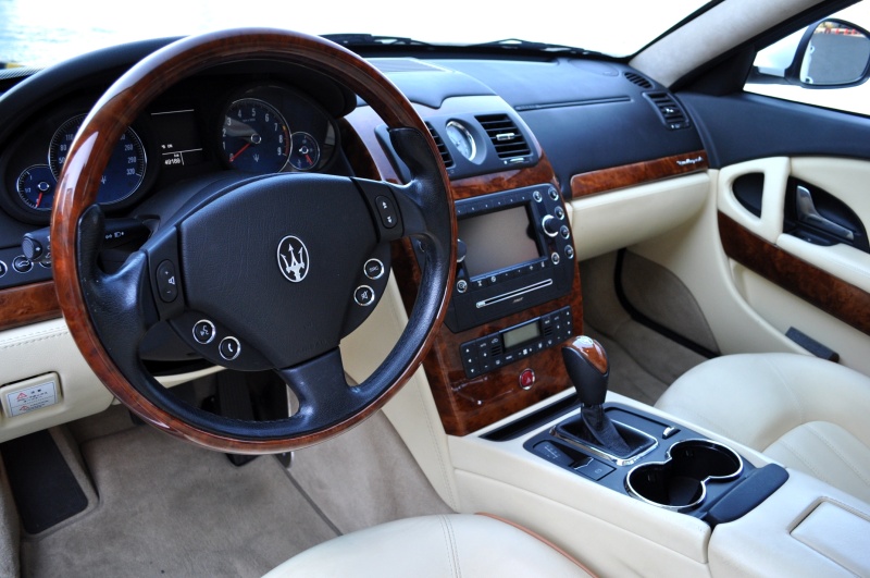 マセラティ クアトロポルテ 中古車