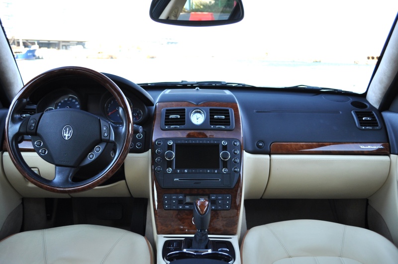 マセラティ クアトロポルテ 中古車