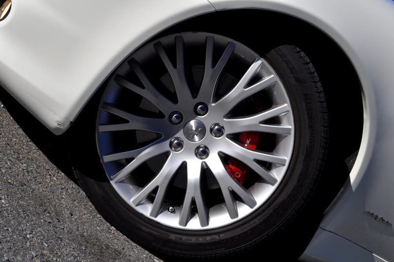 マセラティ クアトロポルテ 中古車