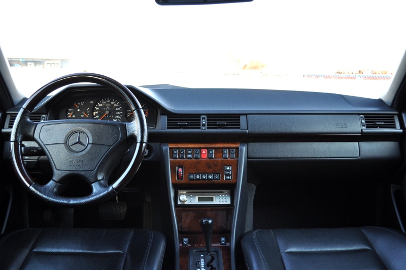 メルセデスベンツ Eクラス 中古車