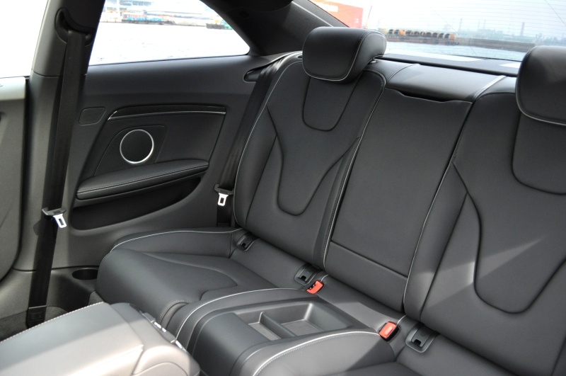 アウディ RS5 中古車