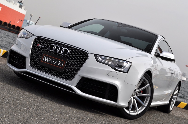 アウディ RS5 中古車