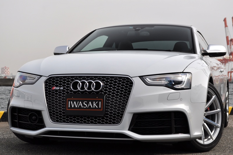 アウディ RS5 中古車
