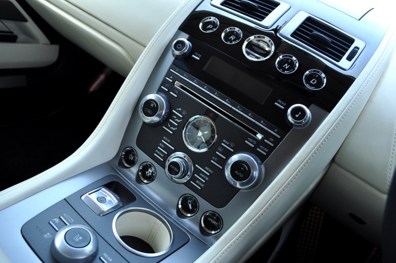 アストンマーティン ラピード 中古車