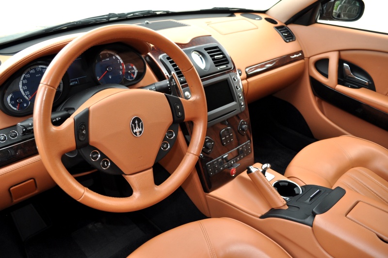 マセラティ クアトロポルテ 中古車