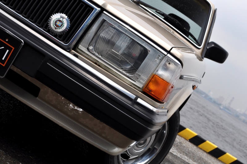 ボルボ 240 中古車