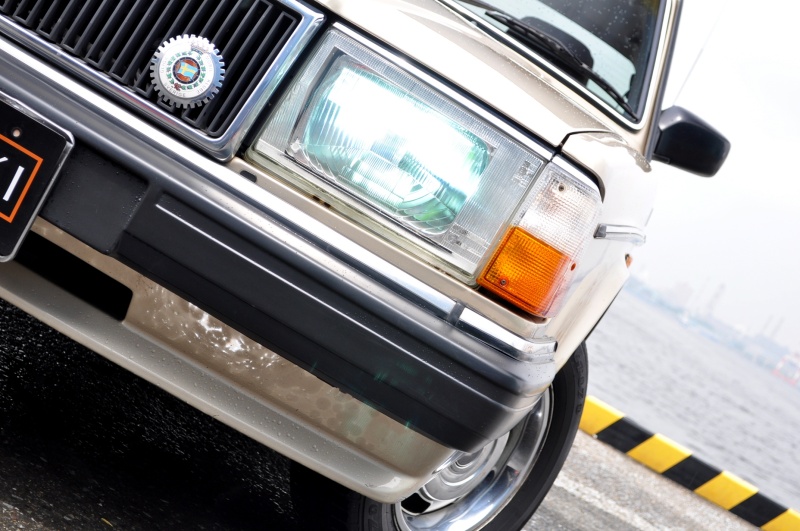 ボルボ 240 中古車