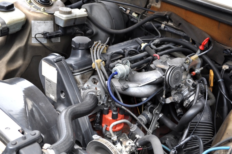 ボルボ 240 中古車