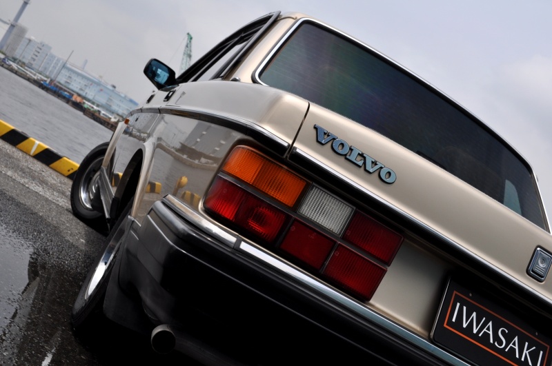 ボルボ 240 中古車