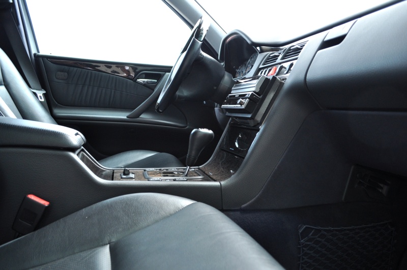 メルセデスベンツ Eクラス 中古車