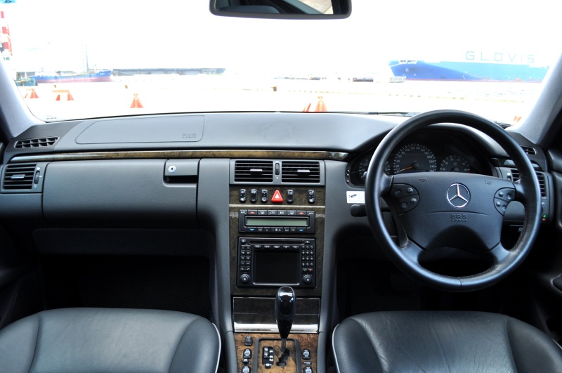 メルセデスベンツ Eクラス 中古車