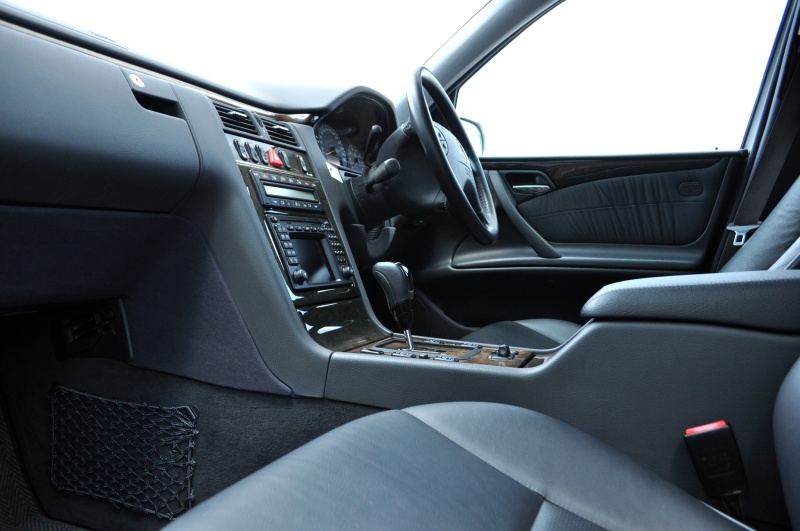 メルセデスベンツ Eクラス 中古車