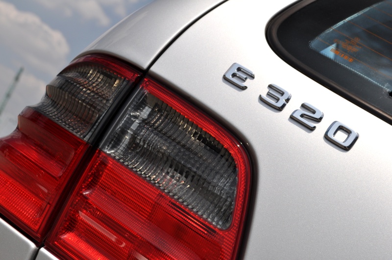 メルセデスベンツ Eクラス 中古車