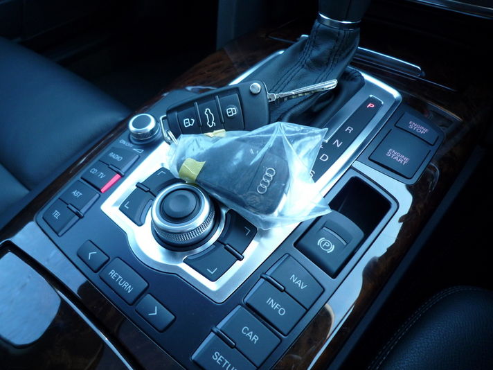 アウディ オールロード 中古車