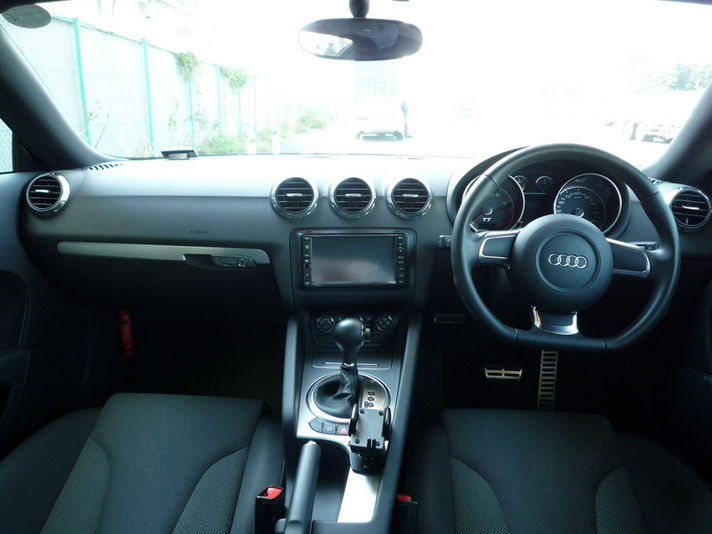 アウディ TTクーペ 中古車