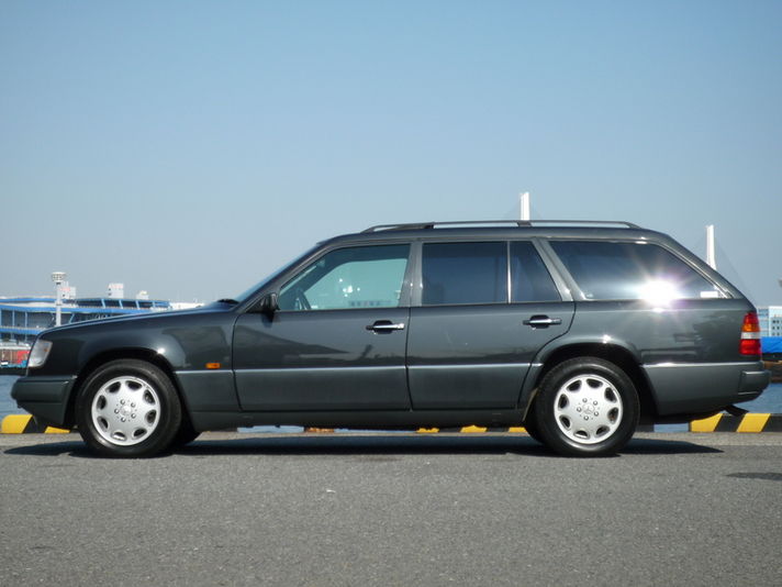 メルセデスベンツ Eクラス 中古車