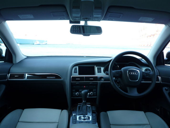アウディ オールロード 中古車