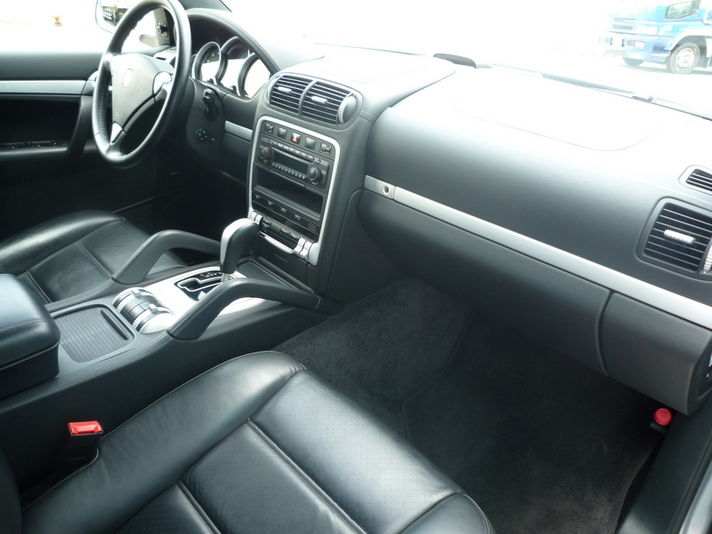 ポルシェ カイエン 中古車