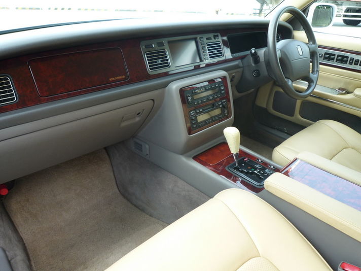 トヨタ センチュリー 中古車