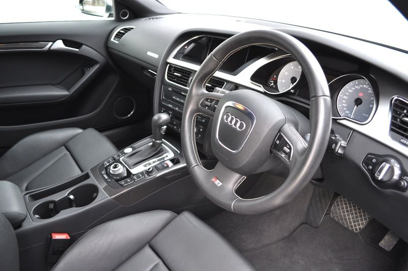 アウディ S5 中古車