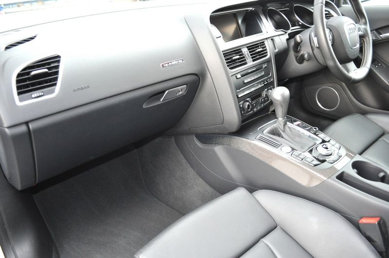 アウディ S5 中古車