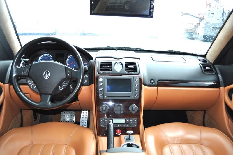 マセラティ クアトロポルテ 中古車