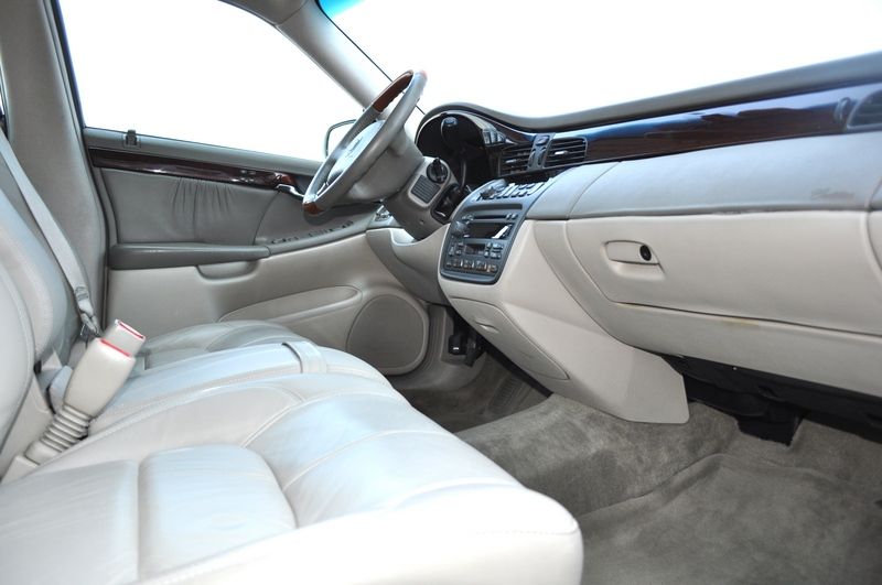 キャデラック ドゥビル 中古車