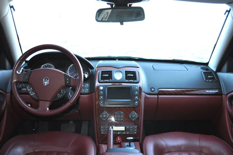 マセラティ クアトロポルテ 中古車