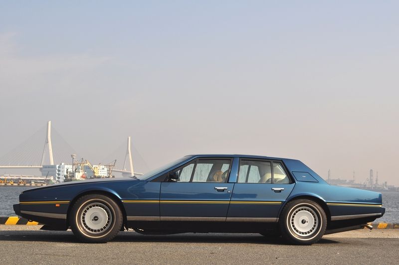 アストンマーティン ラゴンダ 中古車