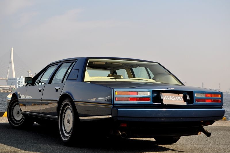 アストンマーティン ラゴンダ 中古車