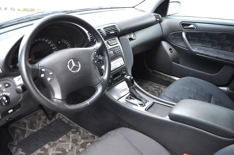 メルセデスベンツ Cクラス 中古車