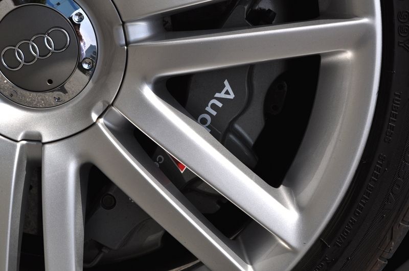 アウディ S8 中古車