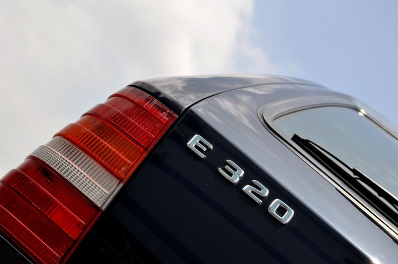 メルセデスベンツ Eクラス 中古車