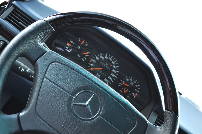 メルセデスベンツ Eクラス 中古車