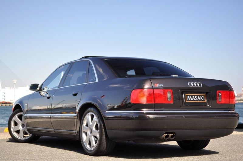 アウディ S8 中古車