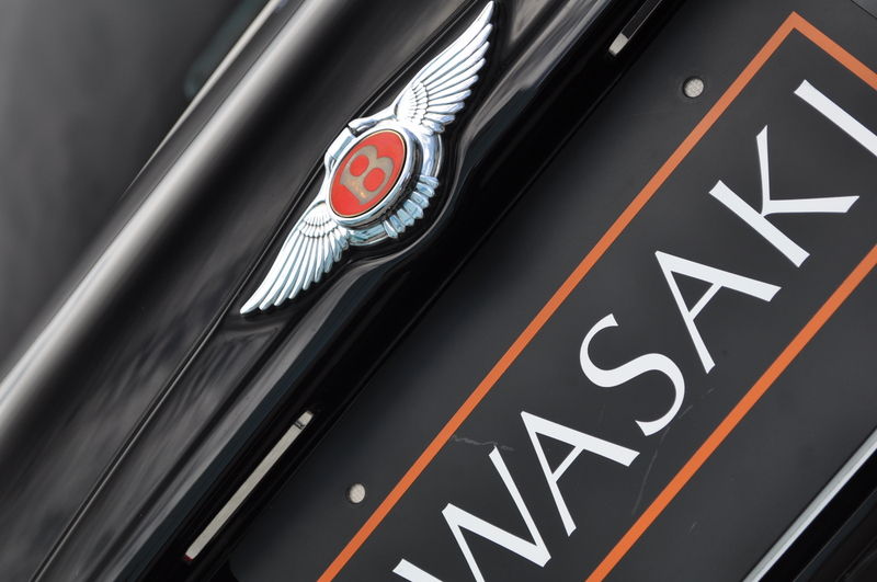 ベントレー アルナージ 中古車