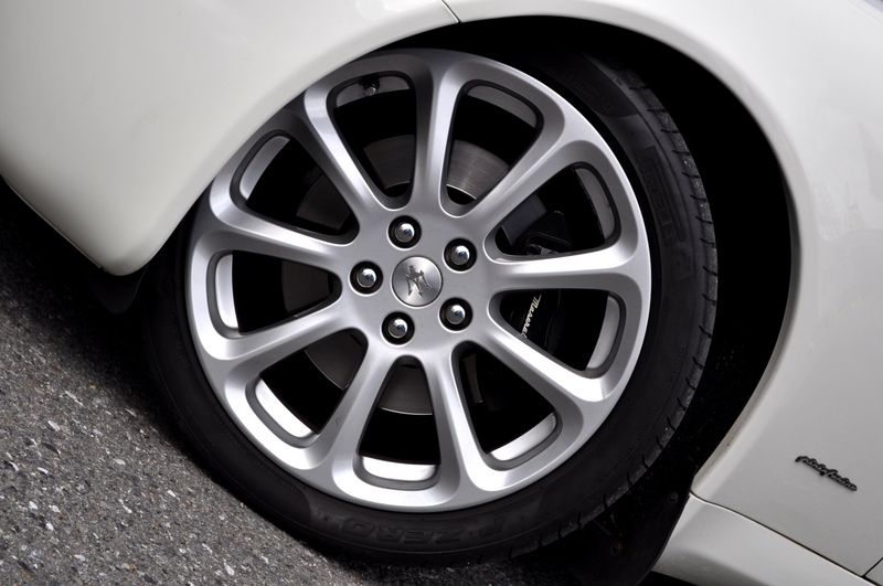 マセラティ クアトロポルテ 中古車