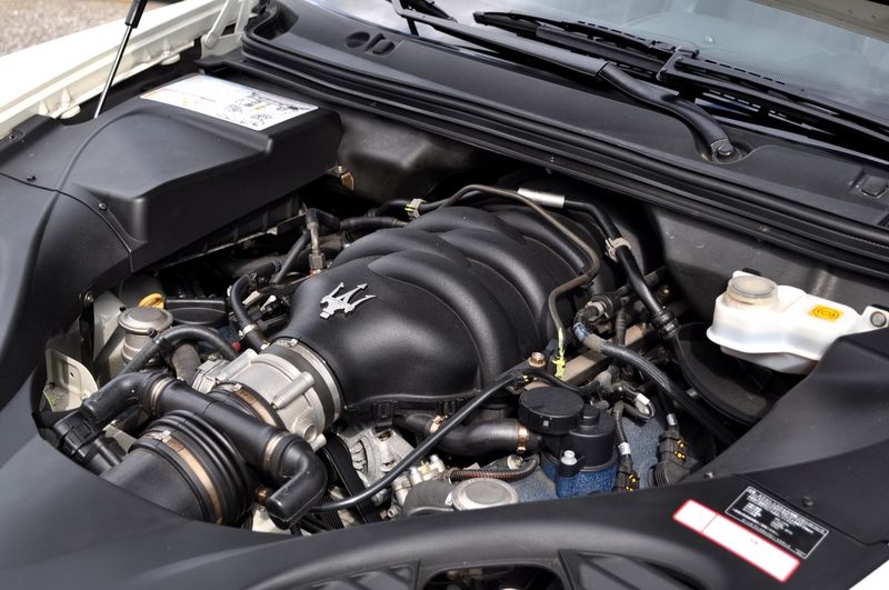 マセラティ クアトロポルテ 中古車