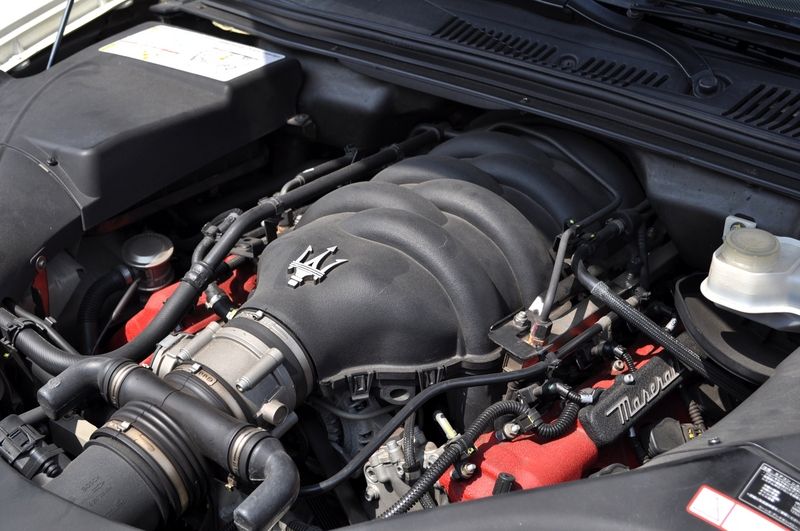 マセラティ クアトロポルテ 中古車