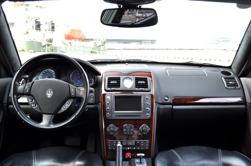 マセラティ クアトロポルテ 中古車