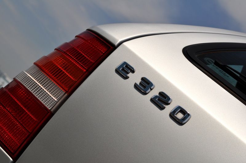 メルセデスベンツ Eクラス 中古車