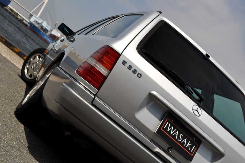 メルセデスベンツ Eクラス 中古車