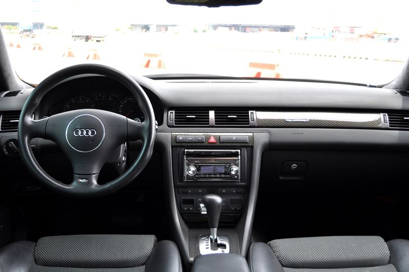 アウディ RS6 中古車